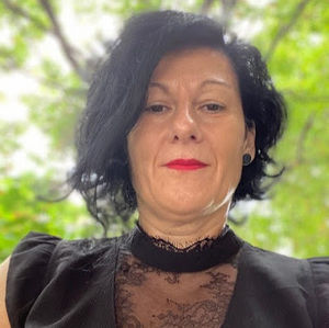 Meet your Posher, Nicoleta